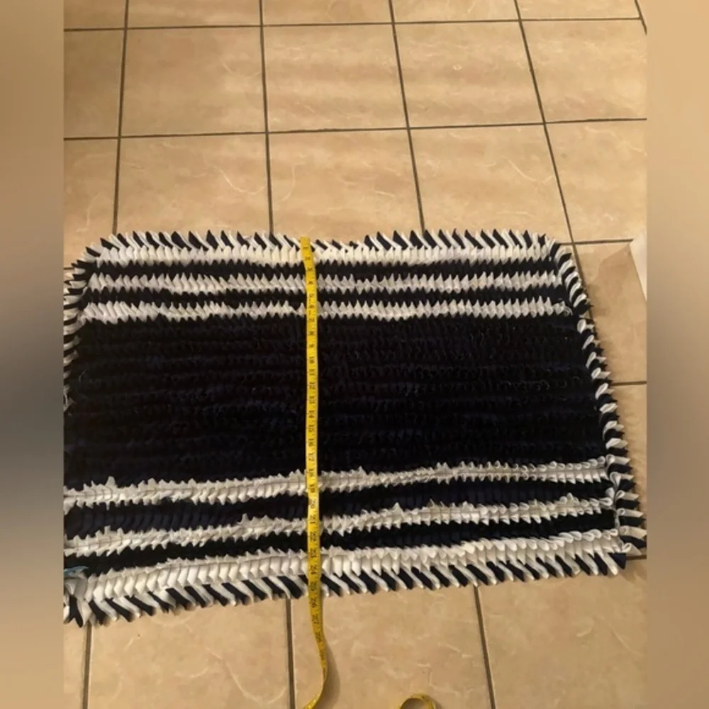 Vintage/Home made‎ rug